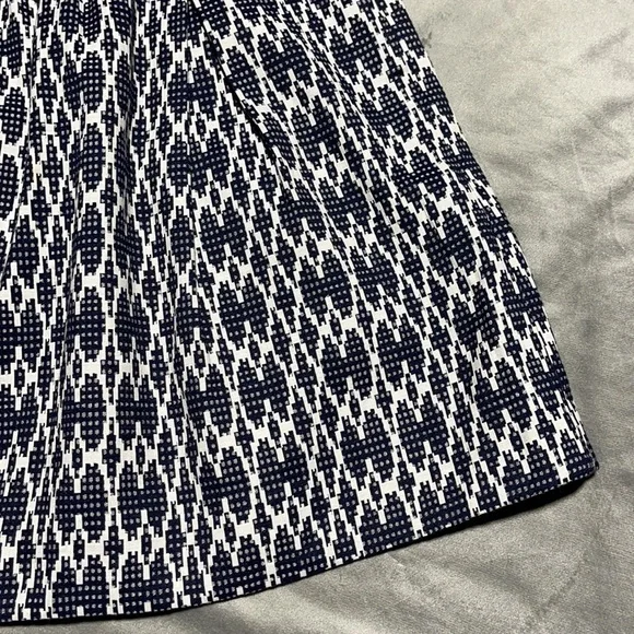 🥰🥰J. Crew A Line Skirt🥰🥰 - Picture 2 of 10